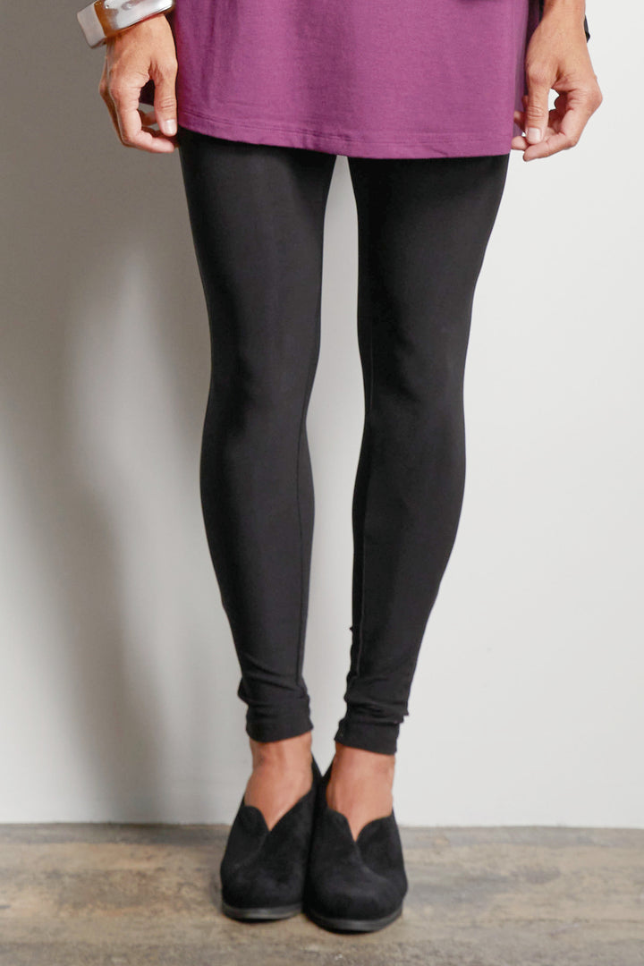 Foundation Knit Legging in Black