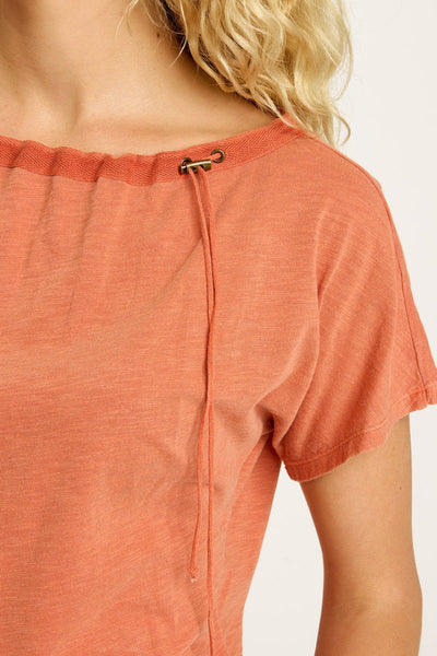 Exelda Tee in Coral