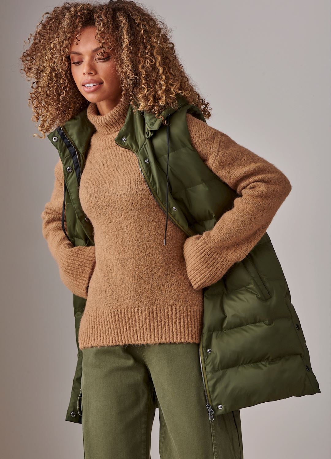 Charlie Puffer Vest in Olive