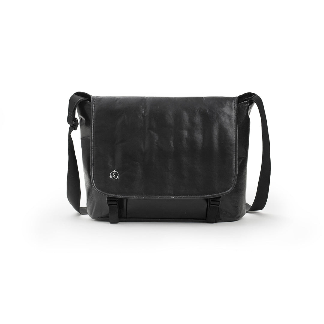 Companion Messenger Bag in Black