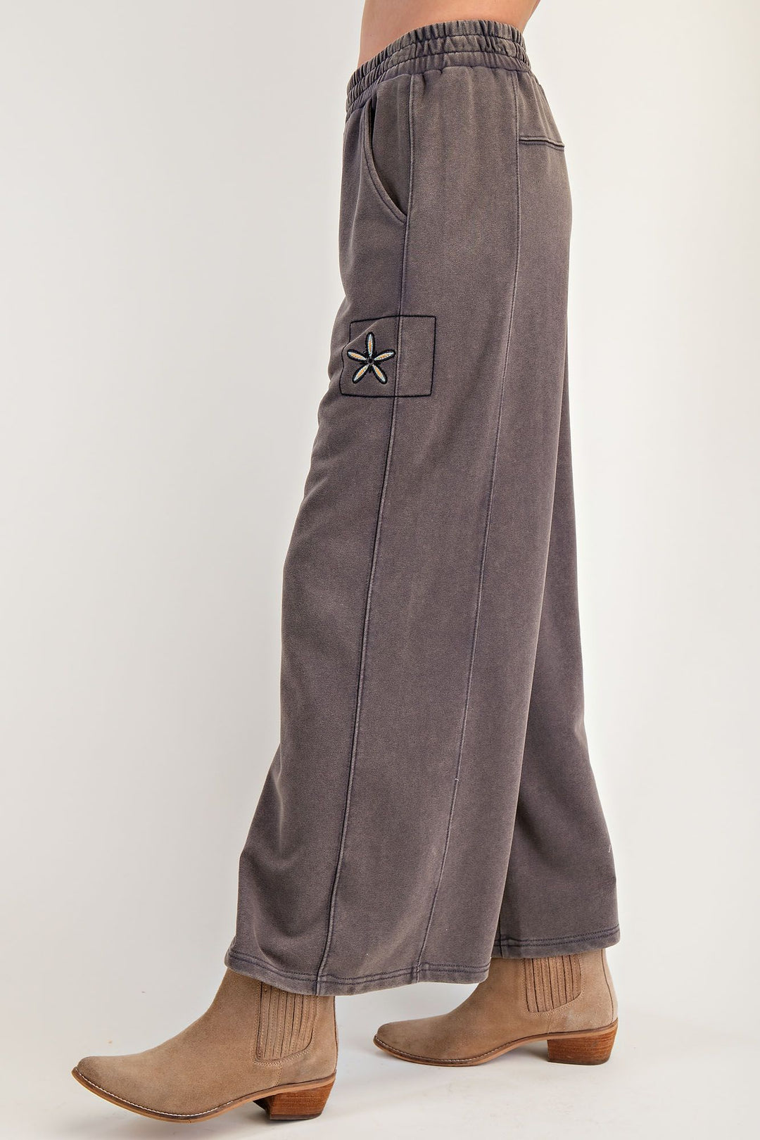 Mineral Washed Embroidered Flower Pants in Ash