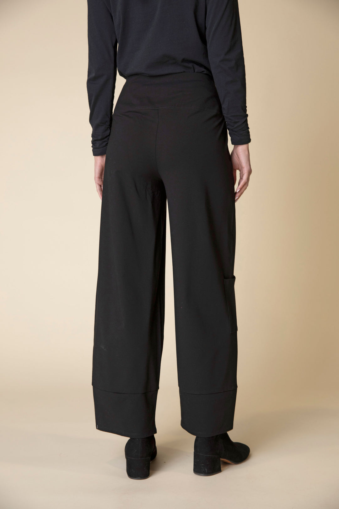 Core Travel Solid Arty Pant in Black